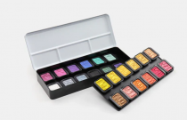 BOITE METAL DE 24 GODETS FINETEC NACRES